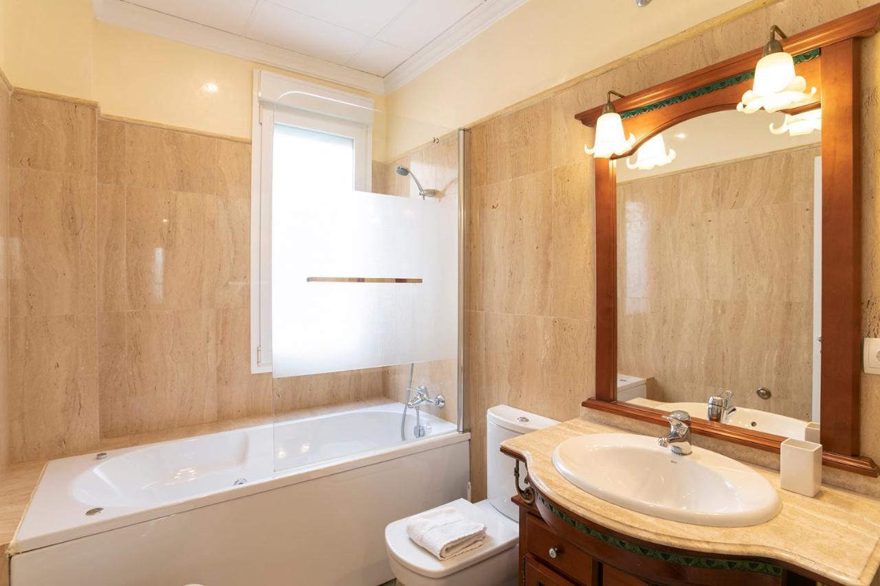 Las Mansiones De Constitucion Apartamentosmalagamanagement Dış mekan fotoğraf