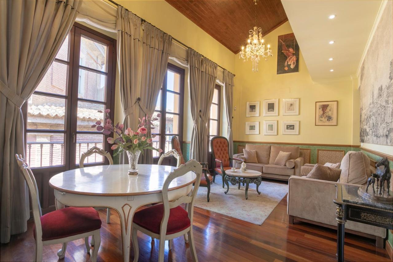 Las Mansiones De Constitucion Apartamentosmalagamanagement Dış mekan fotoğraf